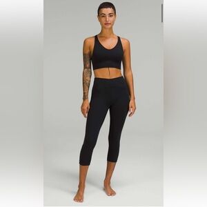 Lululemon InStill High-Rise Crop 21” Size 8 Navy Blue